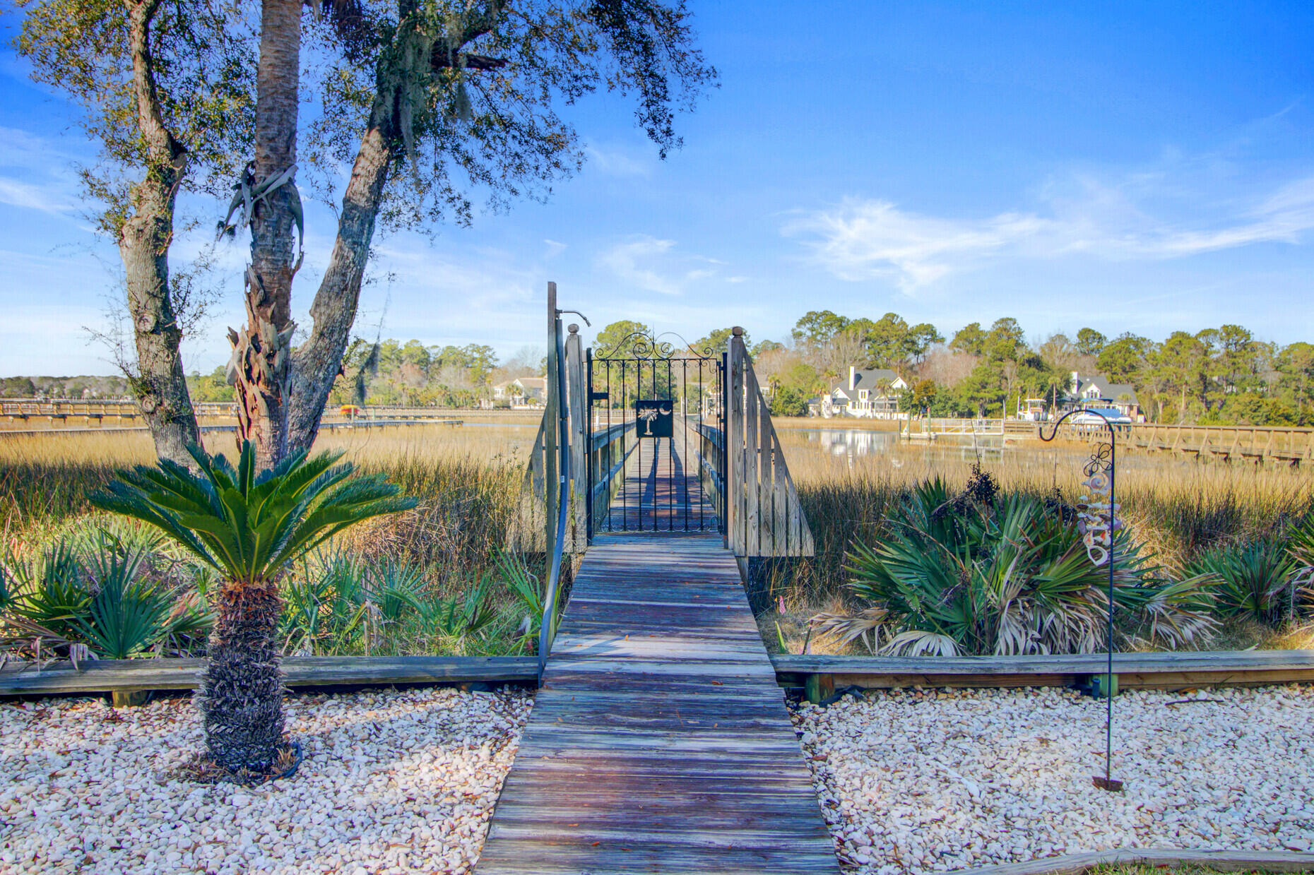 1888 North James Gregarie Road Mount Pleasant, SC 29466 - Photo 6 of 81 20_20_mls