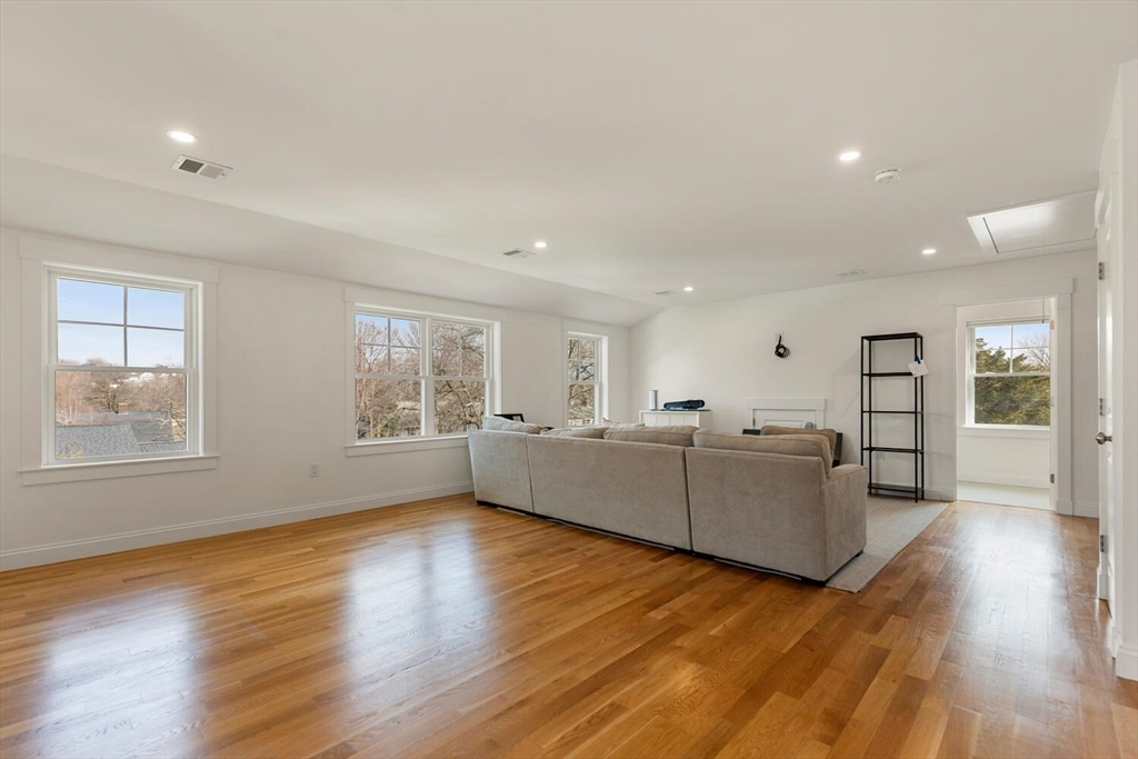 40 Foley Beach Road Hingham, MA 02043 - Photo 29 of 42