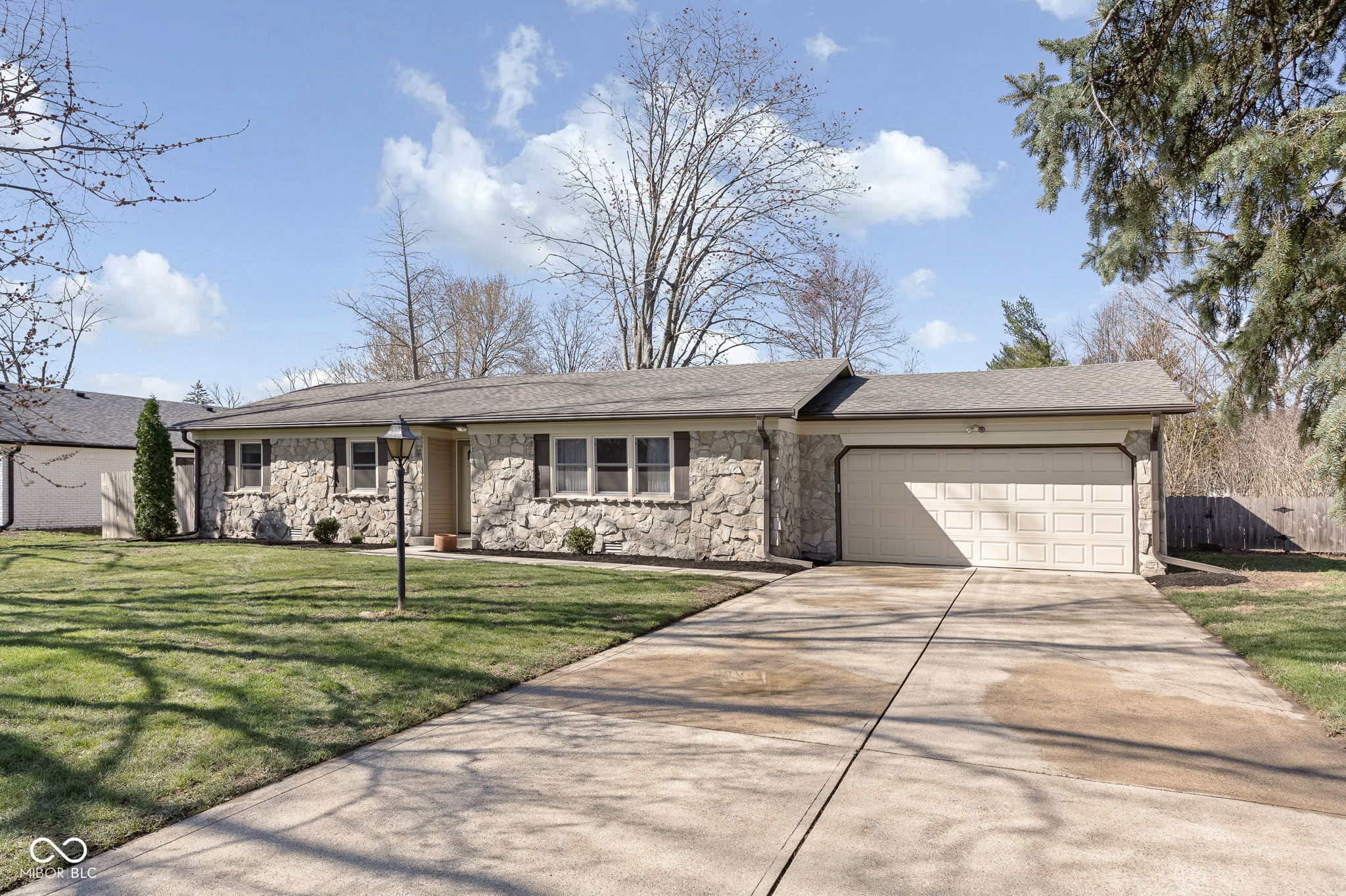 232 John Street Carmel, IN 46032 - Photo 2 of 54