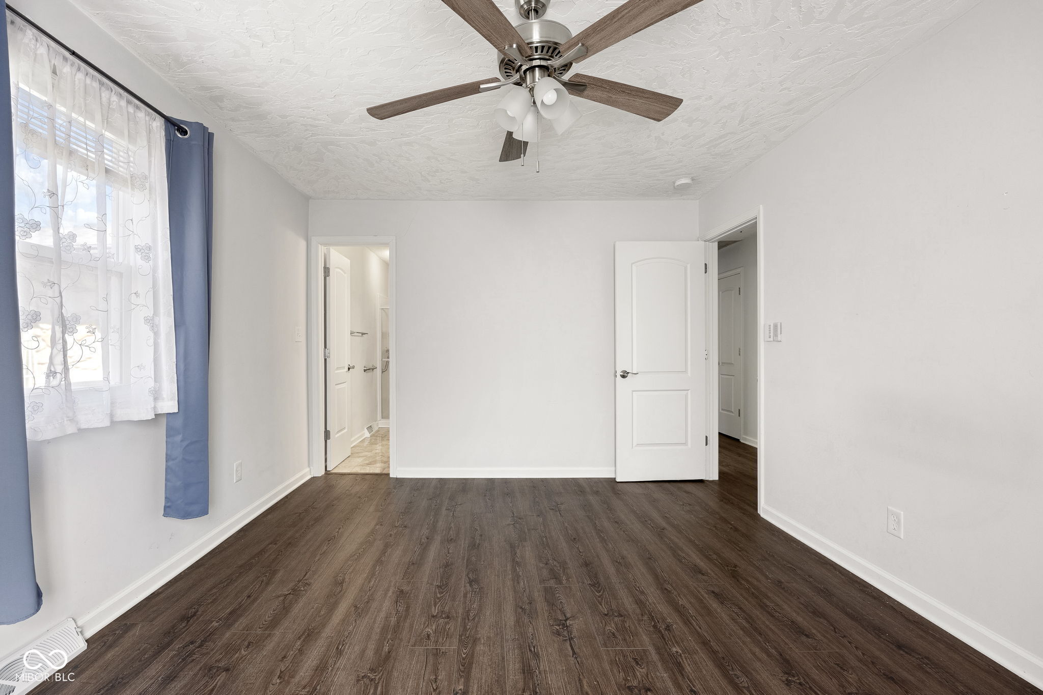 232 John Street Carmel, IN 46032 - Photo 25 of 54