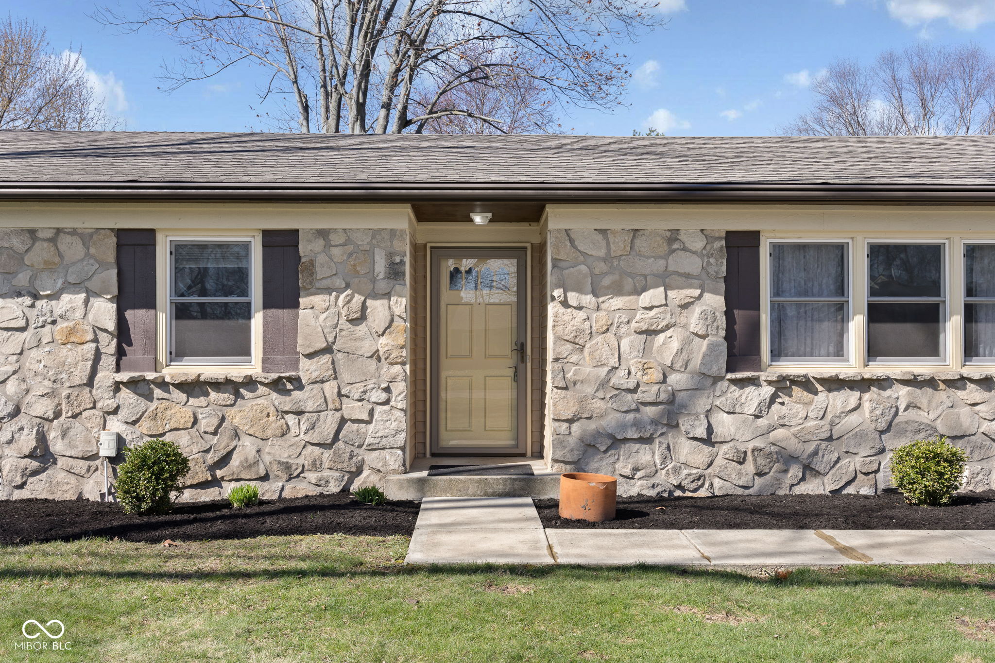 232 John Street Carmel, IN 46032 - Photo 4 of 54