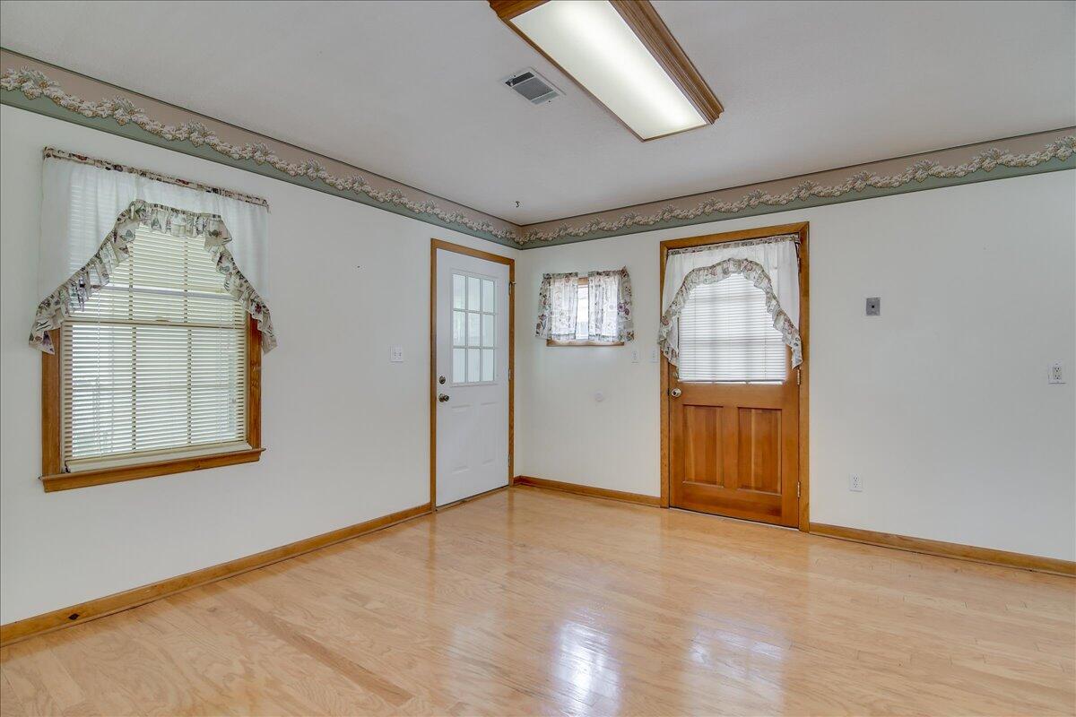 2136 Silverdale Road Augusta, GA 30906 - Photo 4 of 18 11-011