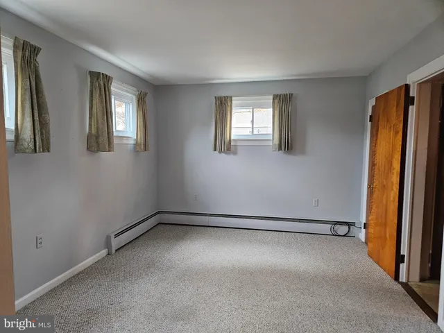 $3,295 | 1640 Walnut Avenue, Oreland, PA 19075