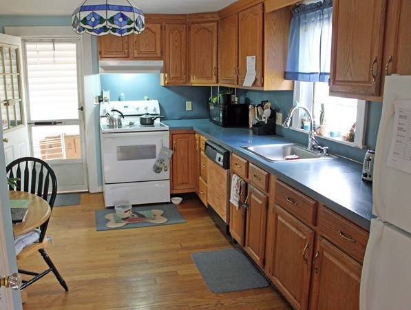 14 Huntley Road Braintree, MA 02184 - Photo 4 of 11 Gallery Image 4