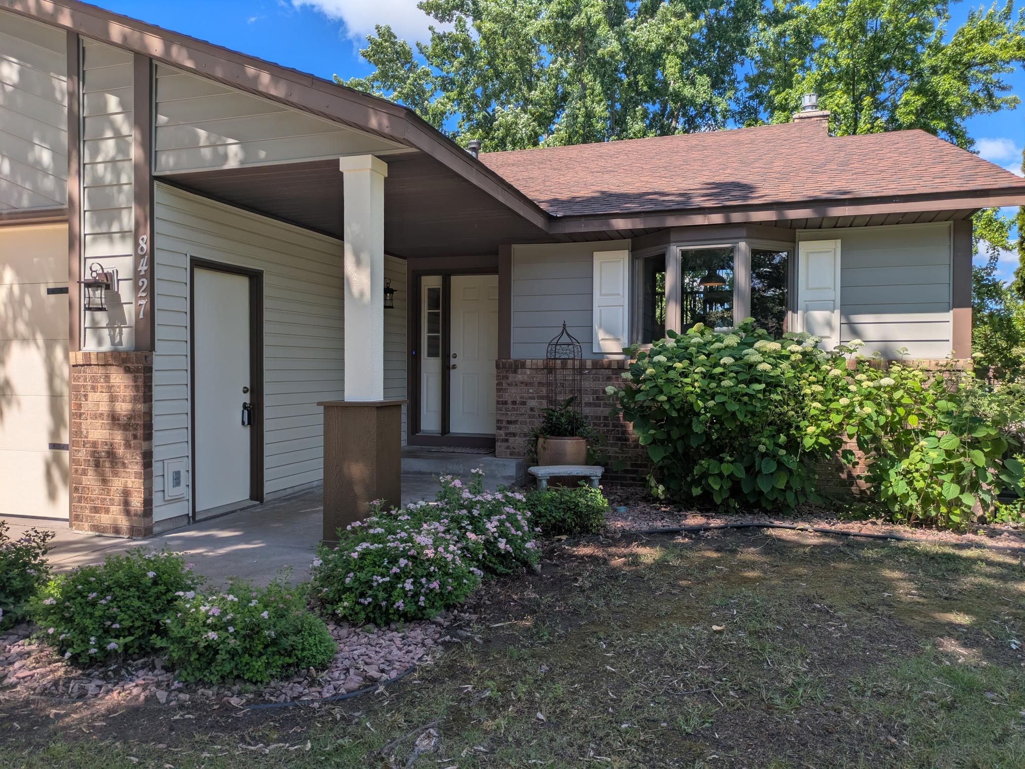 8427 Cooper Path Inver Grove Heights, MN 55076 - Photo 3 of 24