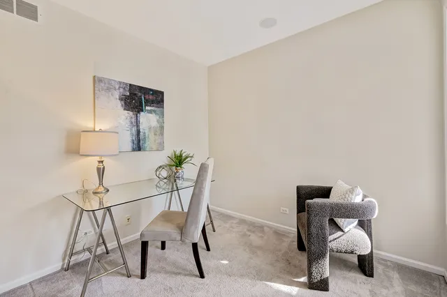 $579,999 | 241 Wildflower Lane, La Grange, IL 60525