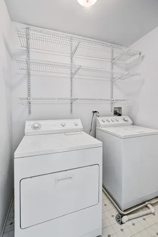 $579,999 | 241 Wildflower Lane, La Grange, IL 60525