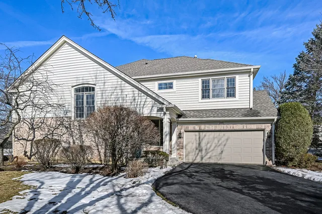 $579,999 | 241 Wildflower Lane, La Grange, IL 60525