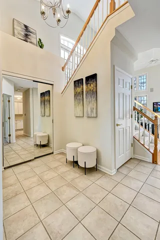 $579,999 | 241 Wildflower Lane, La Grange, IL 60525