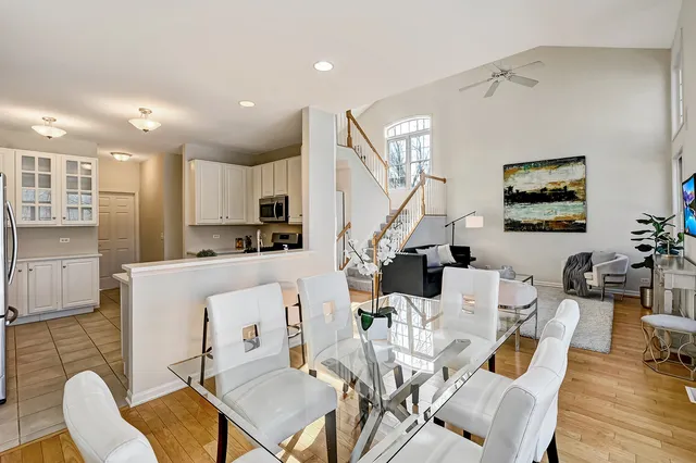 $579,999 | 241 Wildflower Lane, La Grange, IL 60525