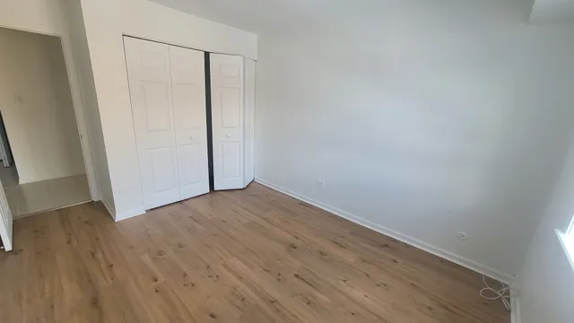 $1,950 | 1603 North Windsor Drive, Unit 202, Arlington Heights, IL 60004