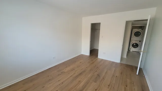 $1,950 | 1603 North Windsor Drive, Unit 202, Arlington Heights, IL 60004