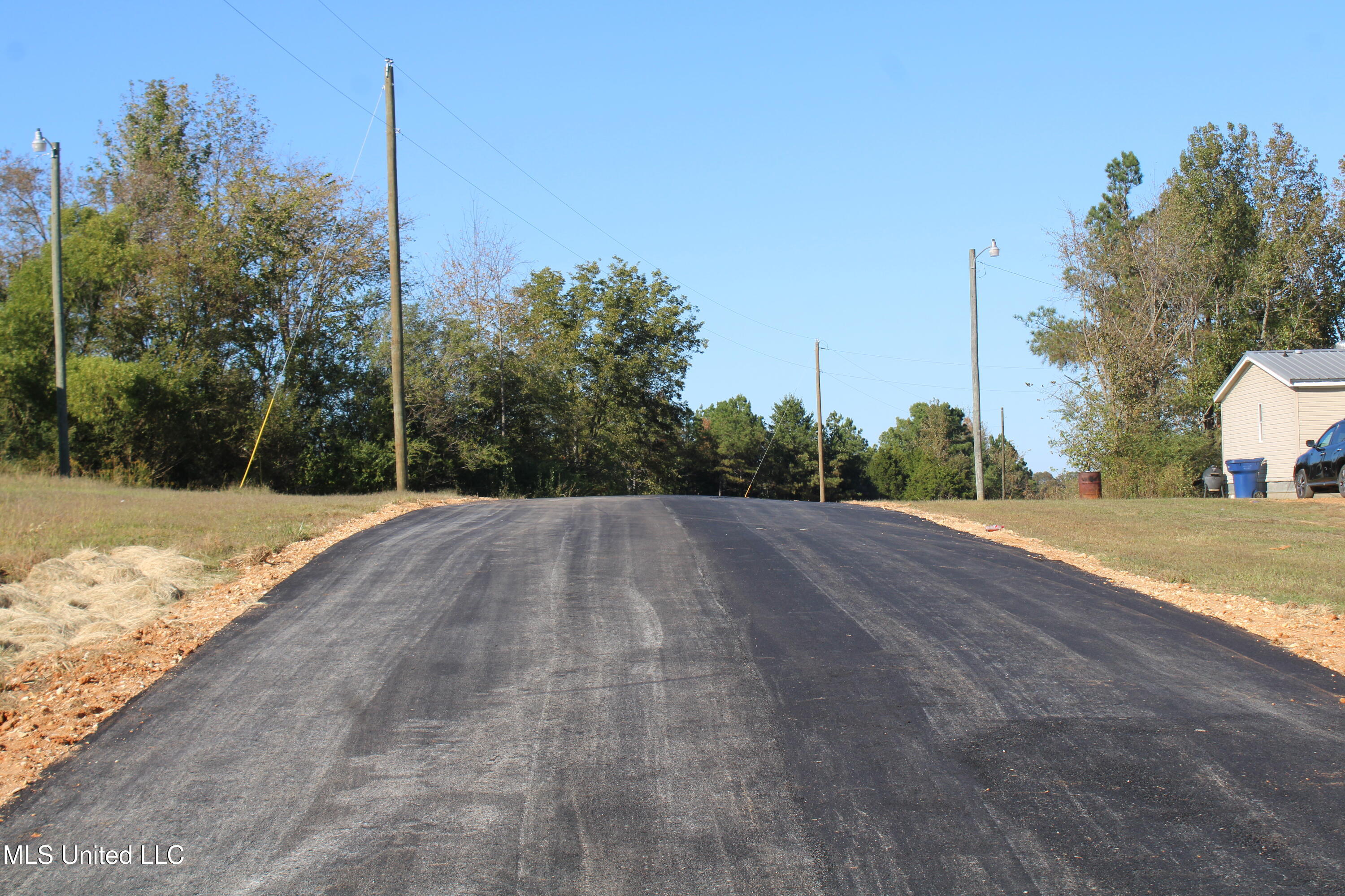 90 Bull Horn Road Como, MS 38619 - Photo 2 of 21 IMG_6830