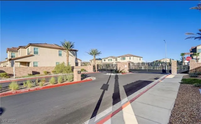 $1,800 | 216 Callen Falls Avenue, Unit 1423, Henderson, NV 89011