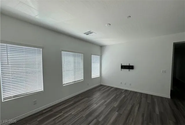 $1,800 | 216 Callen Falls Avenue, Unit 1423, Henderson, NV 89011