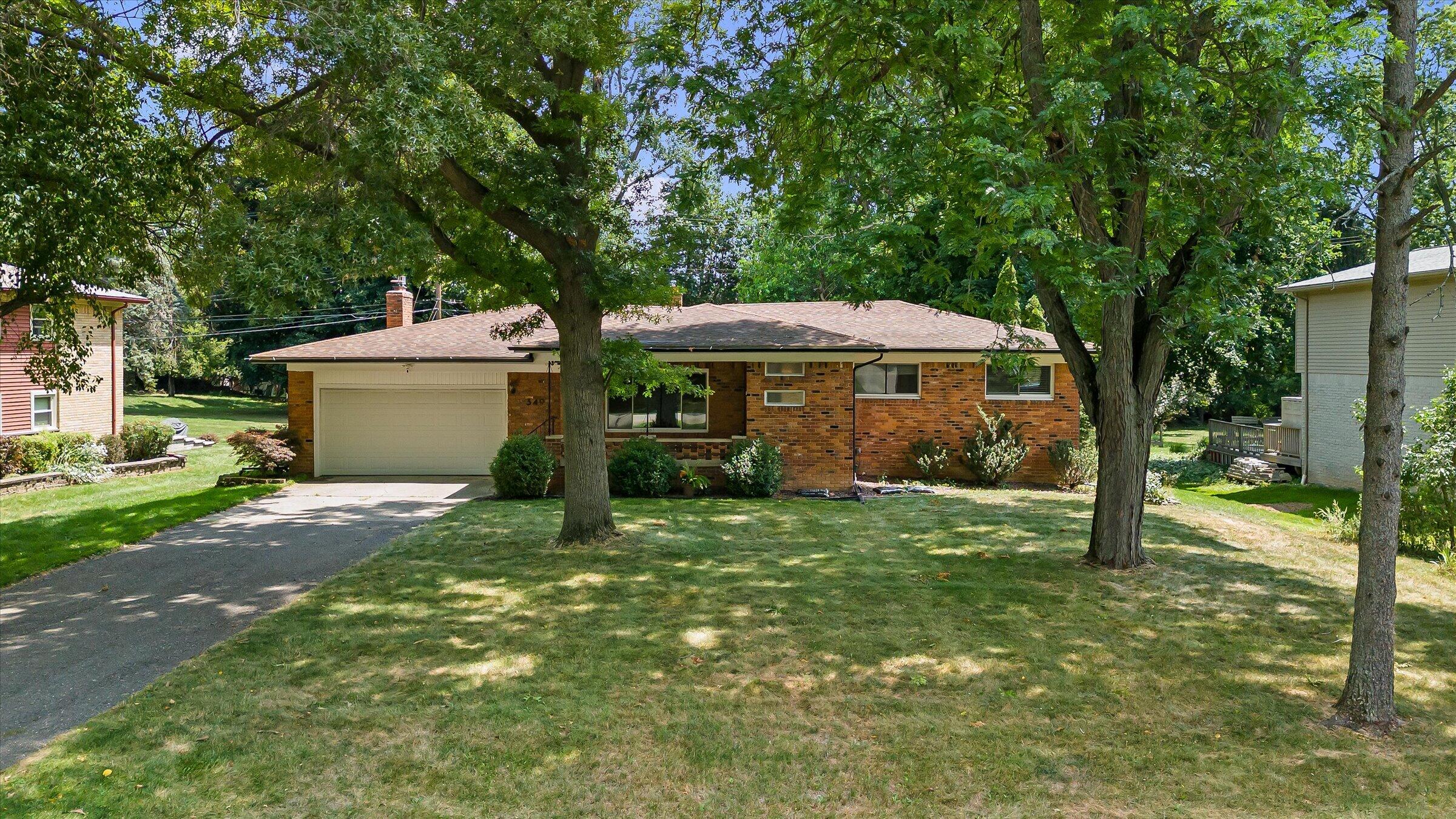 349 Nesbit Lane Rochester Hills, MI 48309 - Photo 4 of 41 02-Nesbit-37