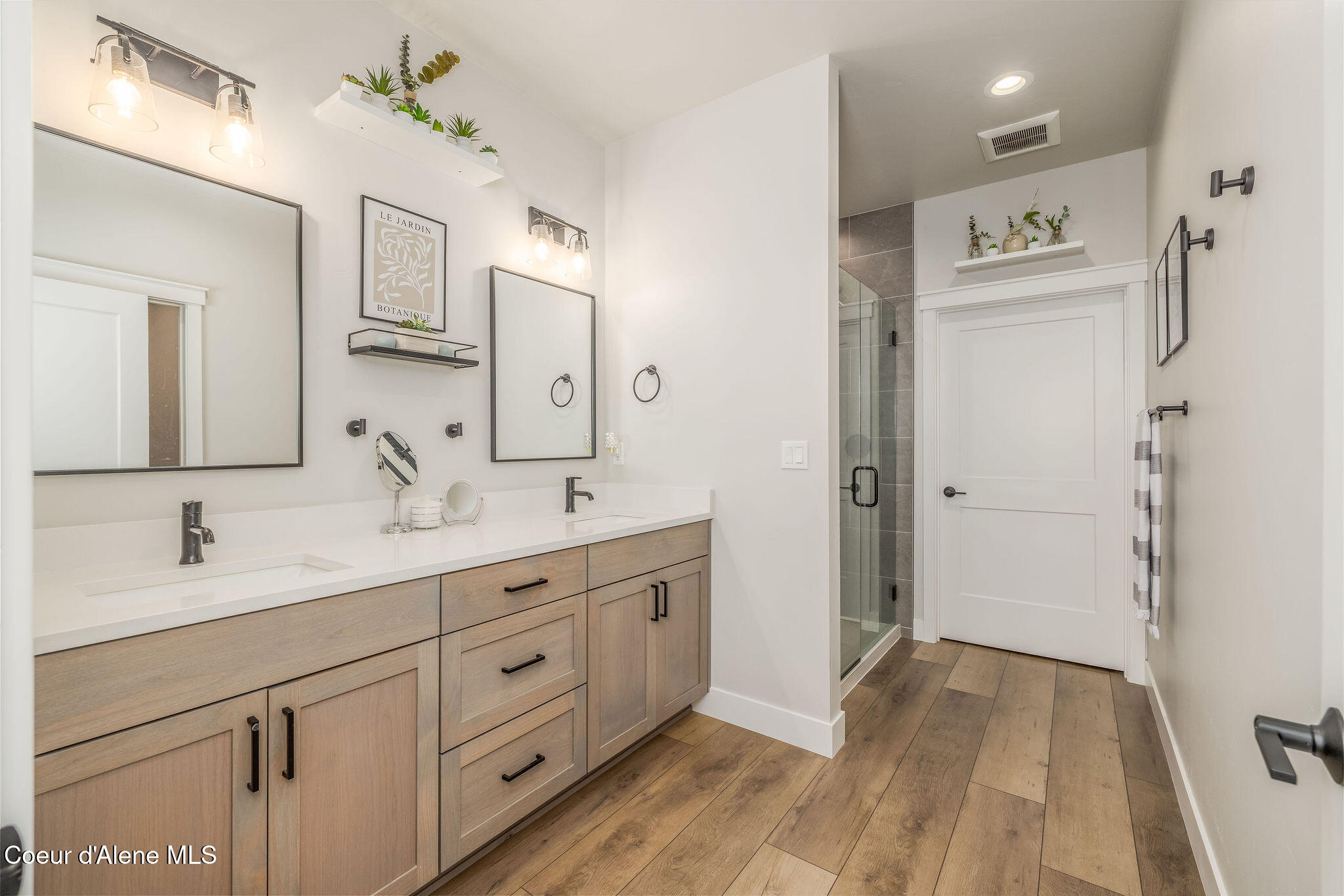 3351 Blaze Loop Post Falls, ID 83854 - Photo 20 of 40 36_4PinesMedia_3351nBlazeLp.