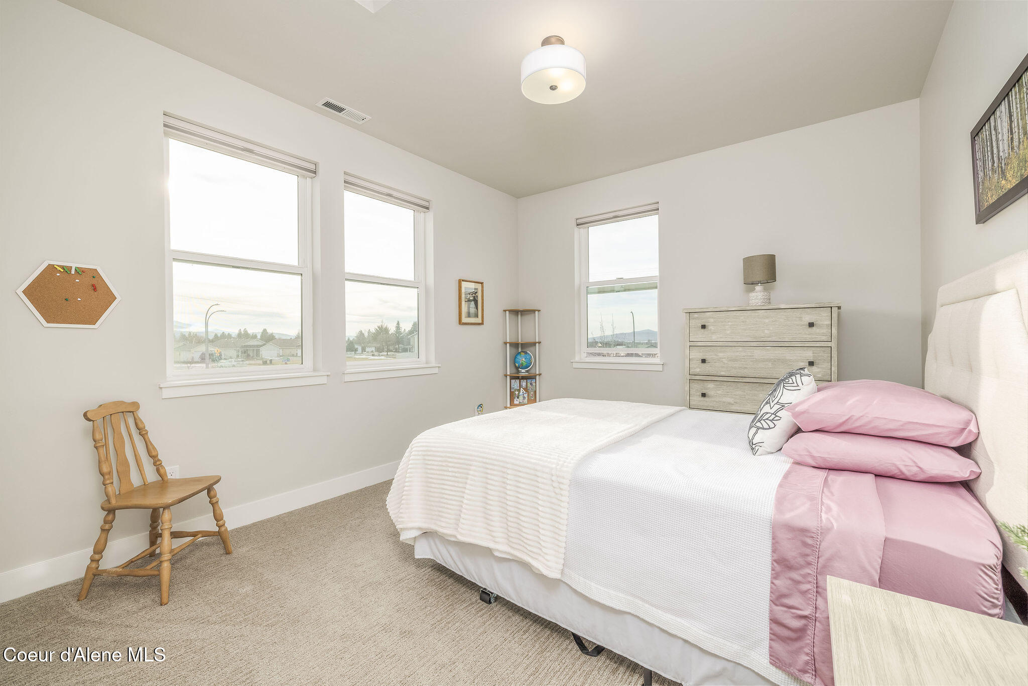 3351 Blaze Loop Post Falls, ID 83854 - Photo 25 of 40 42_4PinesMedia_3351nBlazeLp.