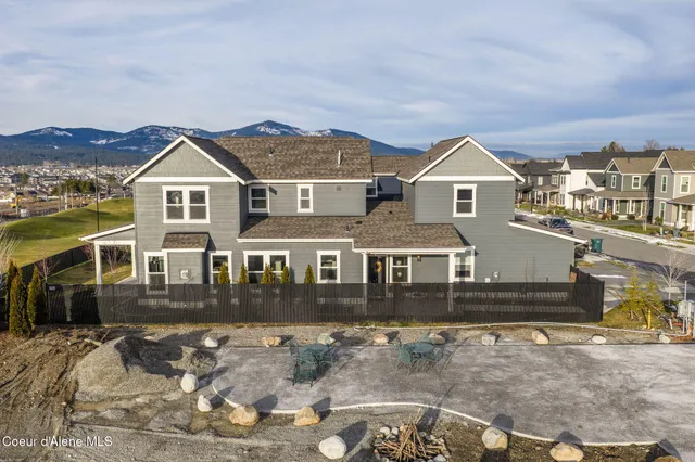 $765,000 | 3351 Blaze Loop, Post Falls, ID 83854