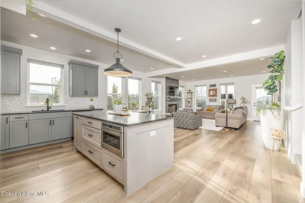 $750,000 | 3351 Blaze Loop, Post Falls, ID 83854