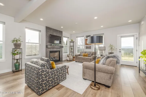 $750,000 | 3351 Blaze Loop, Post Falls, ID 83854