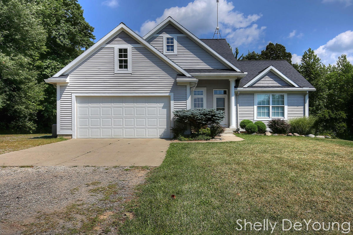6250 Ingalls Road Belding, MI 48809 - Photo 2 of 41 IMG_6250