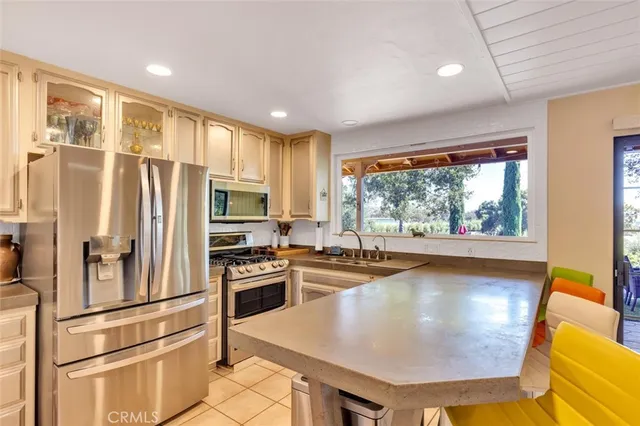 $2,100,000 | 2985 Templeton Road, Templeton, CA 93465