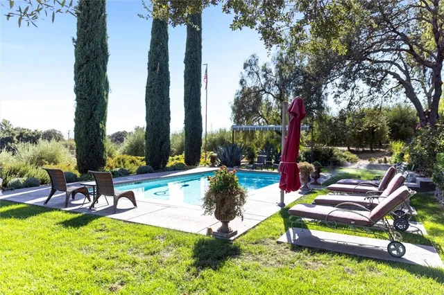 $2,100,000 | 2985 Templeton Road, Templeton, CA 93465