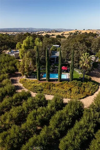 $2,100,000 | 2985 Templeton Road, Templeton, CA 93465