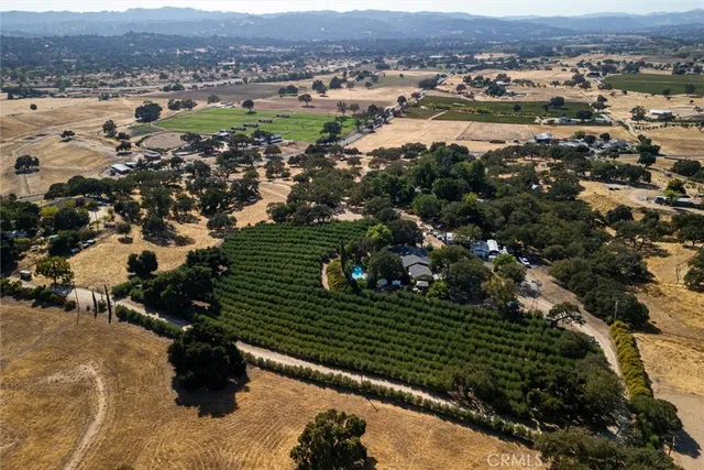 $2,100,000 | 2985 Templeton Road, Templeton, CA 93465