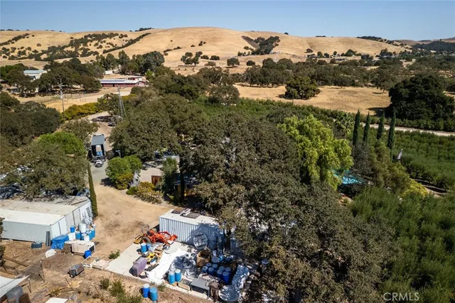 $2,100,000 | 2985 Templeton Road, Templeton, CA 93465