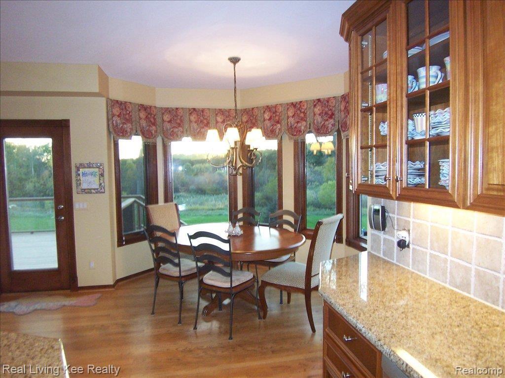 4067 Jacquelynn Court Rochester, MI 48306 - Photo 5 of 24 Breakfast Nook