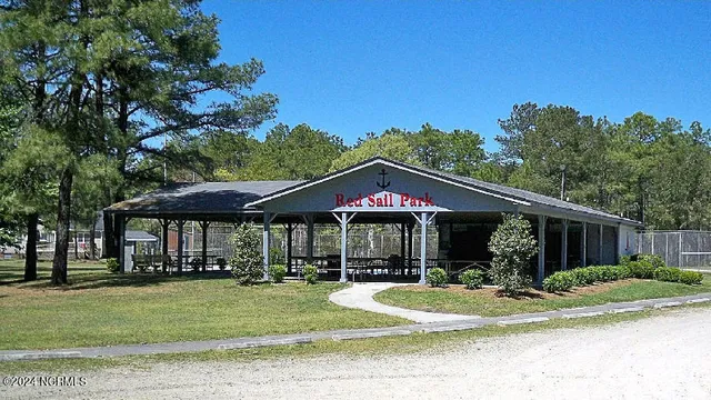 $1,350 | 117 Dock Side Drive, New Bern, NC 28560