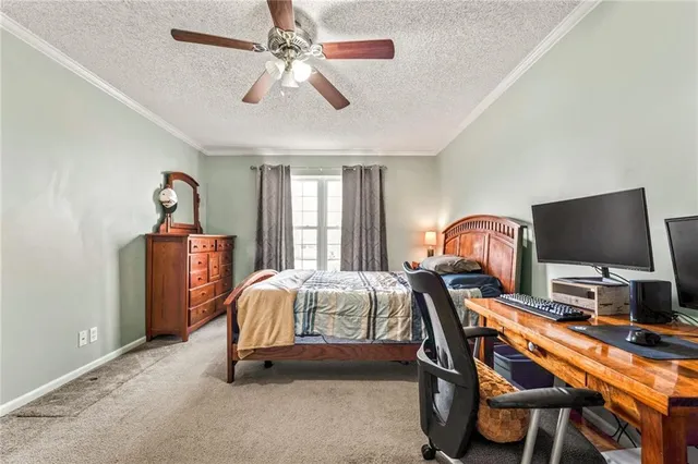 $525,000 | 20711 South Parris Road, Pleasant Hill, MO 64080