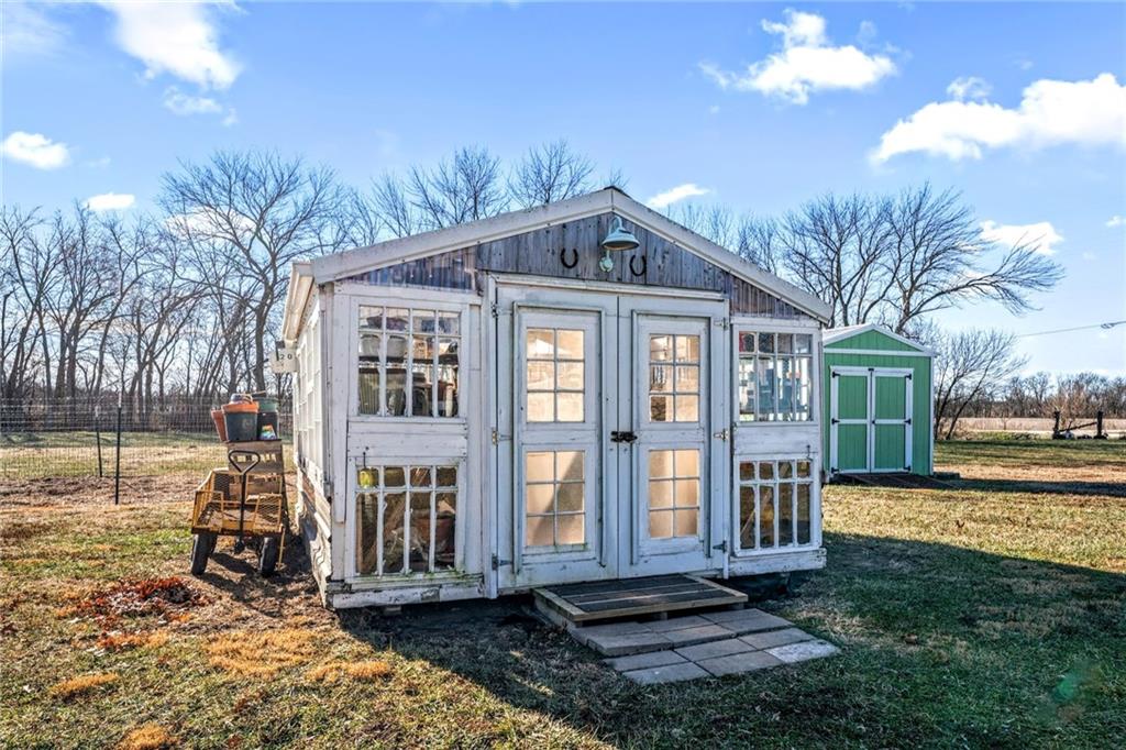 20711 South Parris Road Pleasant Hill, MO 64080 - Photo 32 of 39