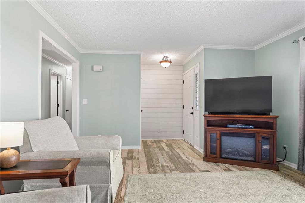 20711 South Parris Road Pleasant Hill, MO 64080 - Photo 5 of 39