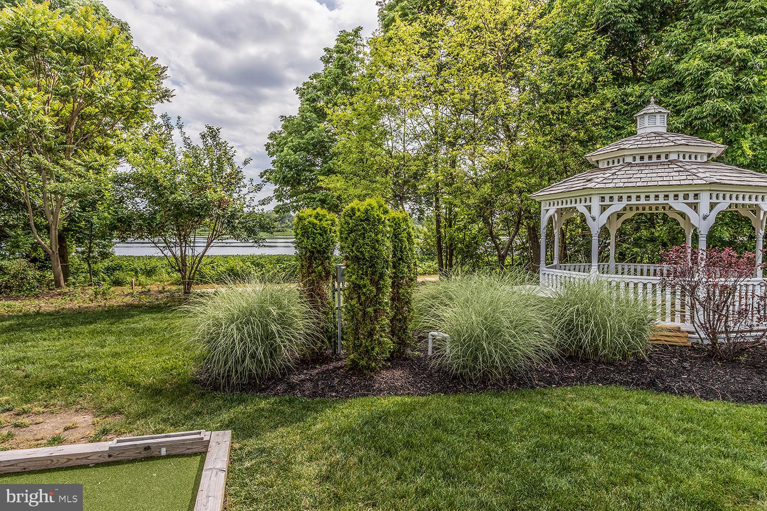 5 Shipps Way Delanco, NJ 08075 - Photo 19 of 27 Community Gazebo
