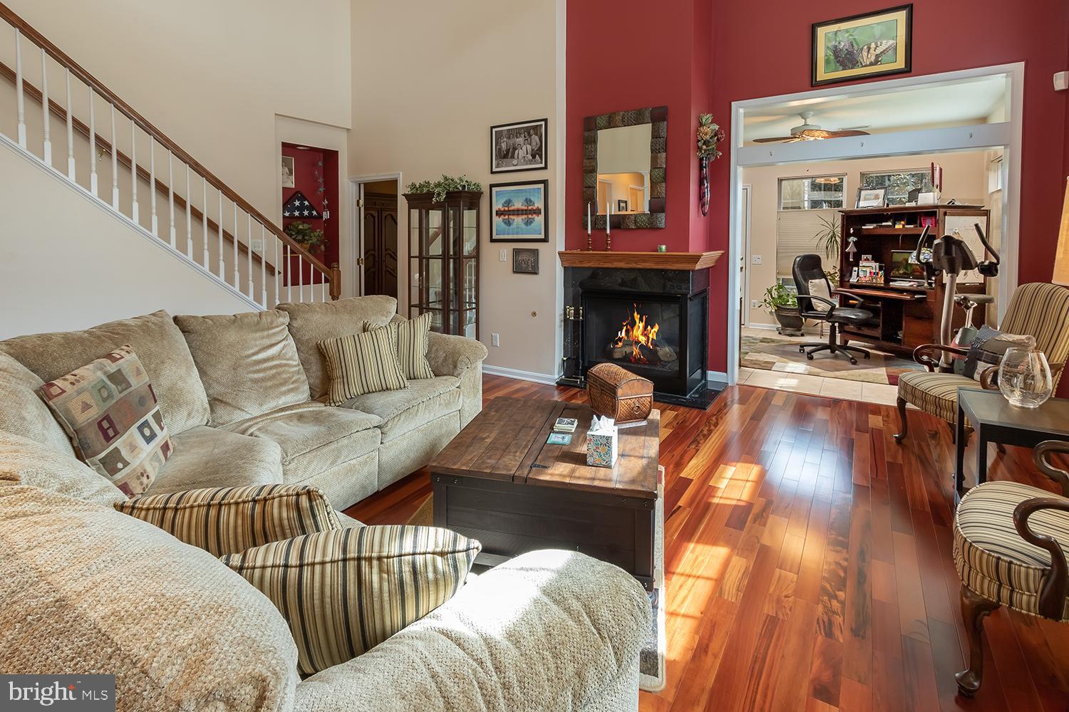 5 Shipps Way Delanco, NJ 08075 - Photo 6 of 27 Great Rm with Vaulted Ceilings