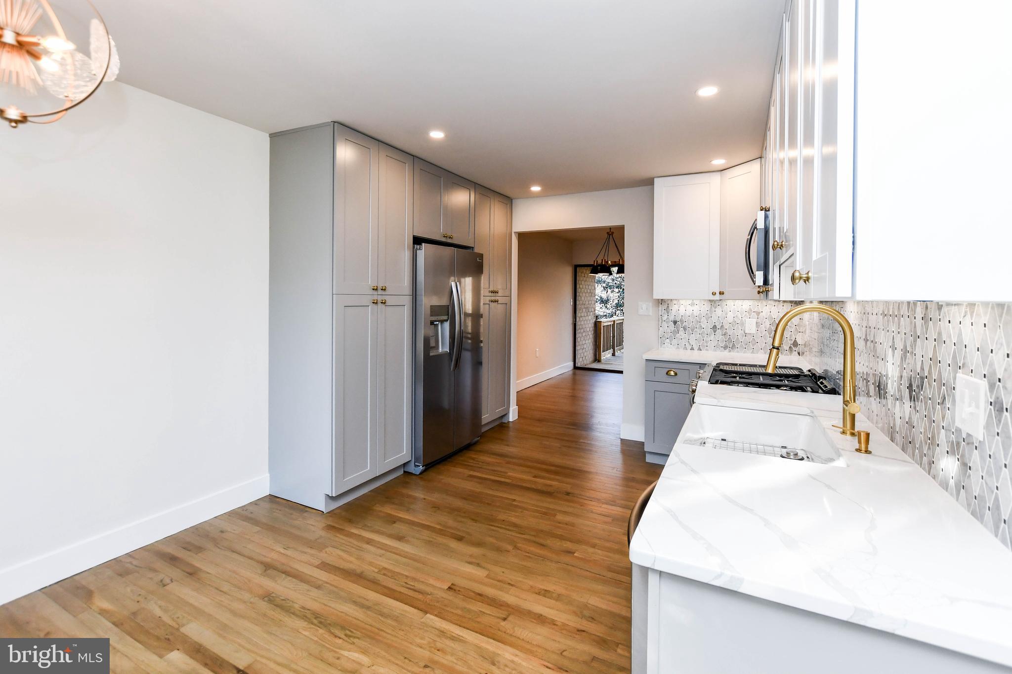 8127 Inverness Ridge Road Potomac, MD 20854 - Photo 11 of 101