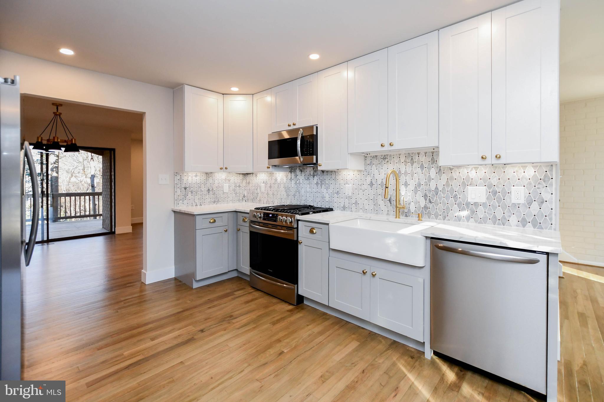 8127 Inverness Ridge Road Potomac, MD 20854 - Photo 14 of 101