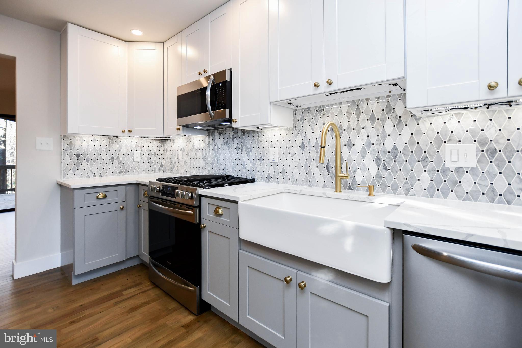 8127 Inverness Ridge Road Potomac, MD 20854 - Photo 23 of 101