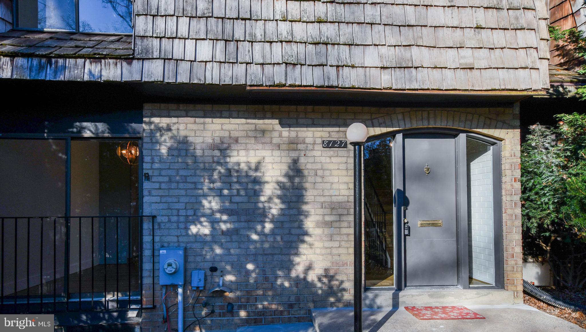 8127 Inverness Ridge Road Potomac, MD 20854 - Photo 3 of 101