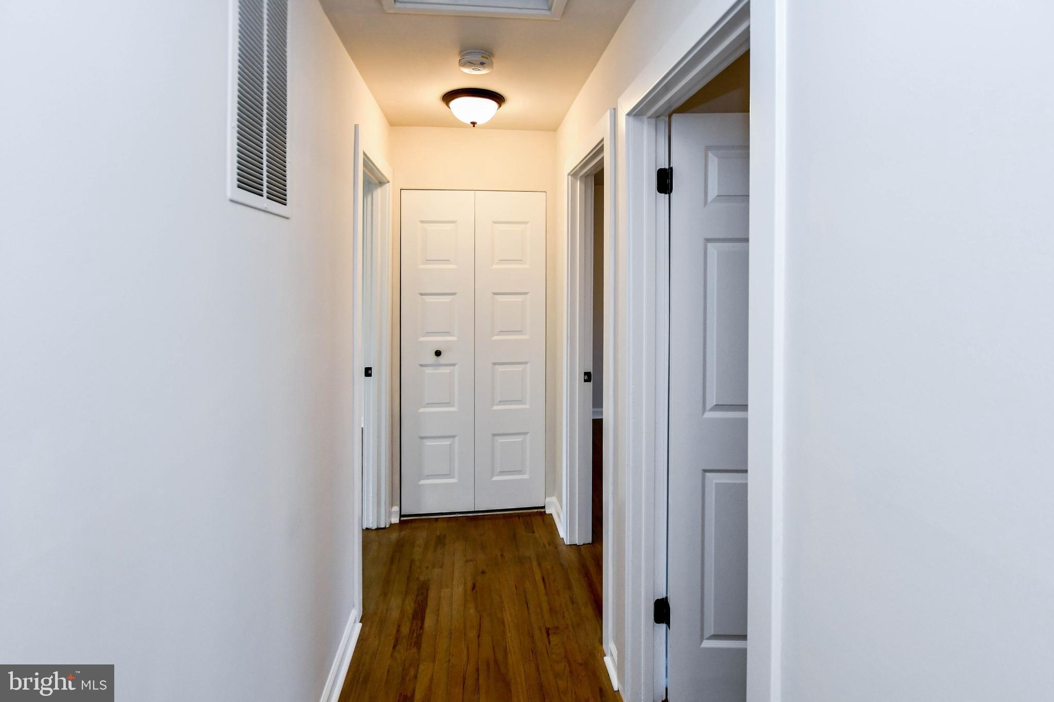 8127 Inverness Ridge Road Potomac, MD 20854 - Photo 37 of 101