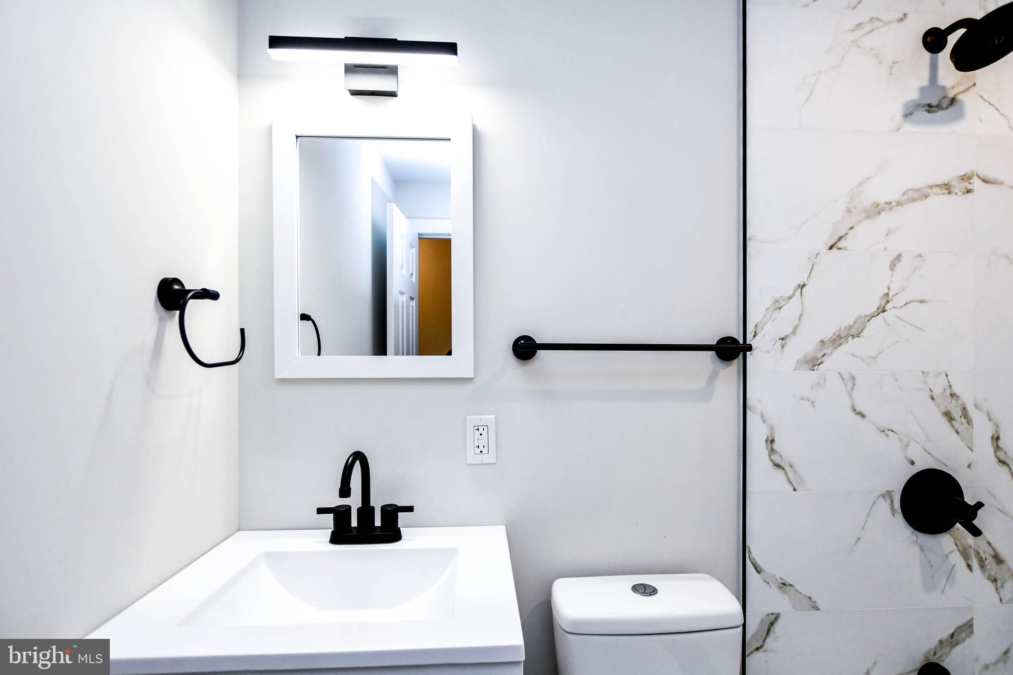 8127 Inverness Ridge Road Potomac, MD 20854 - Photo 40 of 101