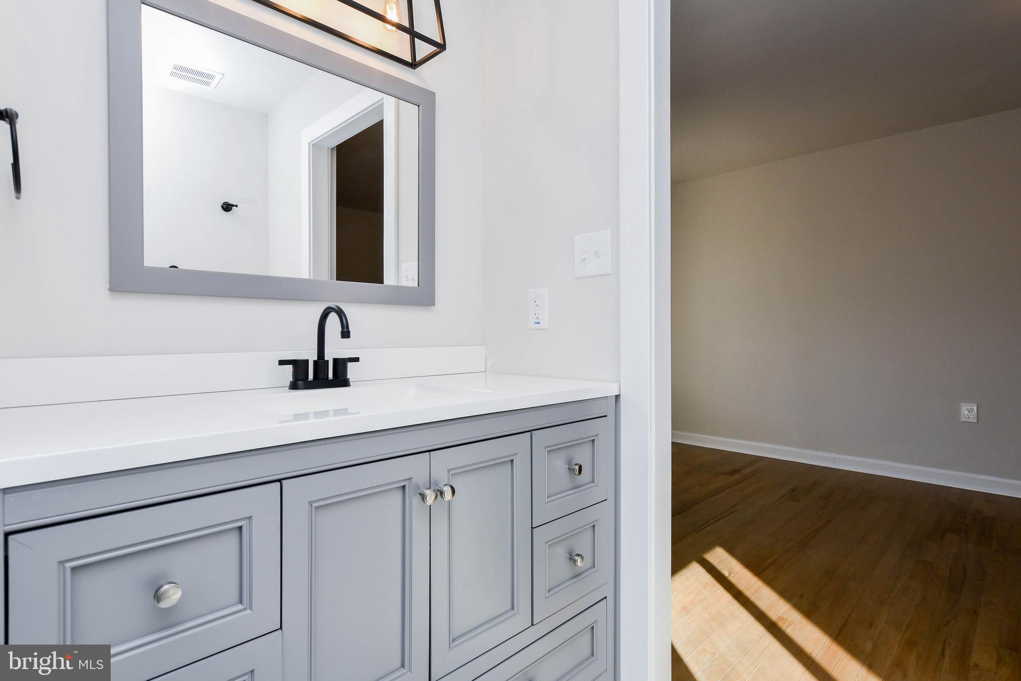 8127 Inverness Ridge Road Potomac, MD 20854 - Photo 62 of 101