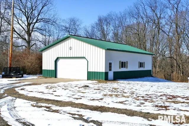 $325,000 | 7520 South Cameron Lane, Mapleton, IL 61547