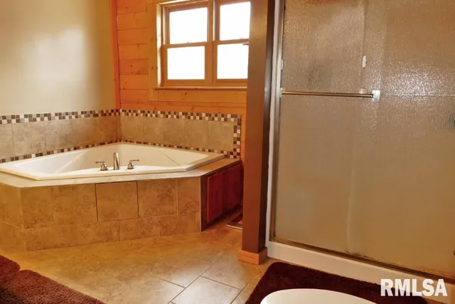 $325,000 | 7520 South Cameron Lane, Mapleton, IL 61547