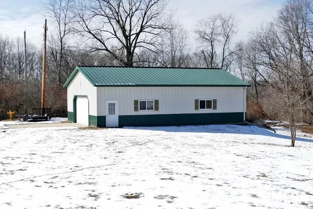 $325,000 | 7520 South Cameron Lane, Mapleton, IL 61547