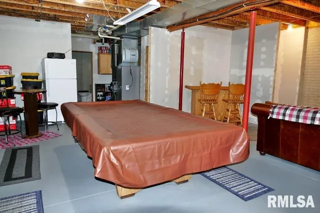 $325,000 | 7520 South Cameron Lane, Mapleton, IL 61547