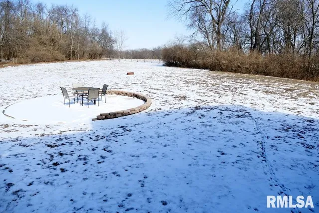 $325,000 | 7520 South Cameron Lane, Mapleton, IL 61547